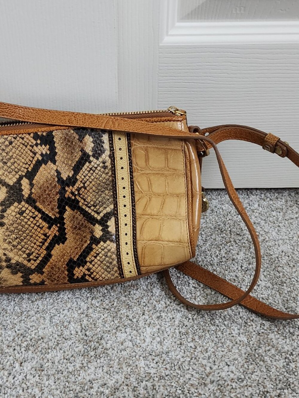 Small shoulder tote - Picture 2 of 4